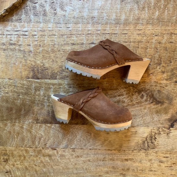 Free People x MIA Swedish Phoebe Elsa Clogs in brown suede with braided details - Picture 3 of 4